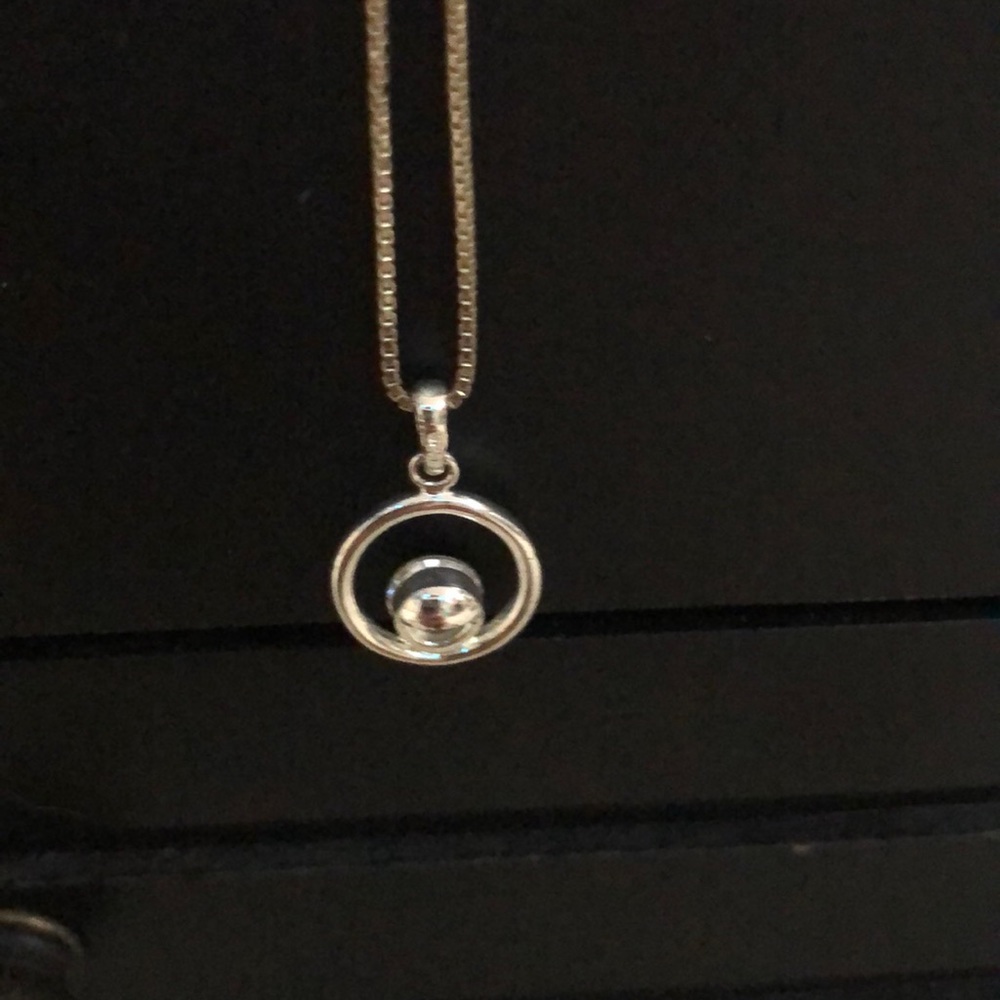 Necklace - Picture 2 of 3